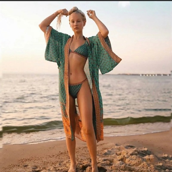 Vintage Inspired Kimono Duster - Picture 3 of 5